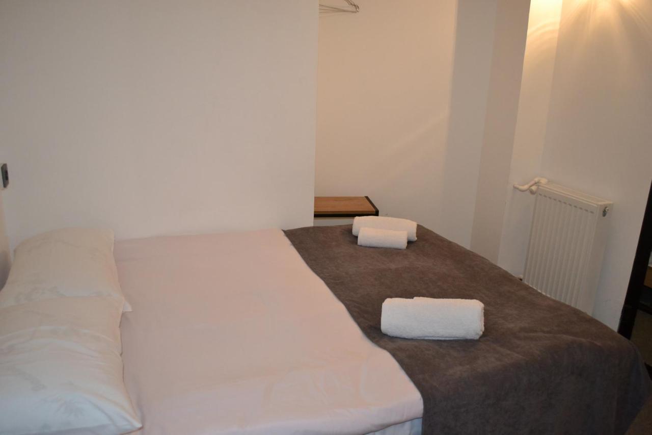 Hotel Baratashvili 12 Tbilissi Extérieur photo