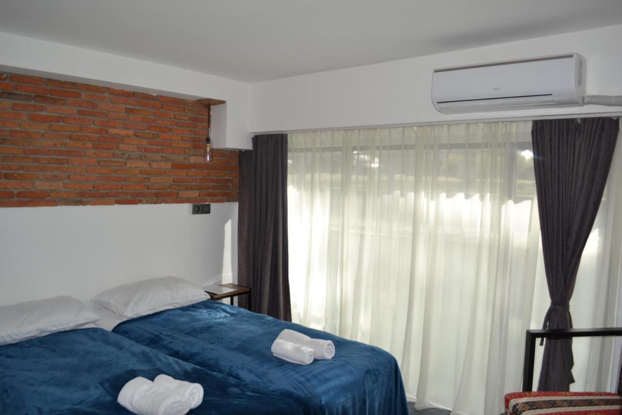 Hotel Baratashvili 12 Tbilissi Extérieur photo